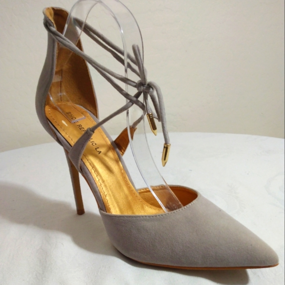 SHOE REPUBLIC LA Grey Suede heels